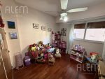 VENTA Departamento - Piso de 4 ambientes con dependencia, cochera y baulera. - Imagen 24